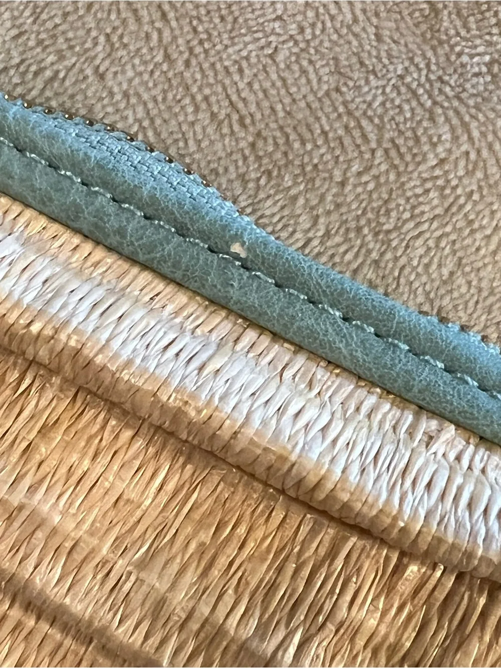 Aloha Straw Pom Pom Zip Pouch in Teal and Natural Clutch